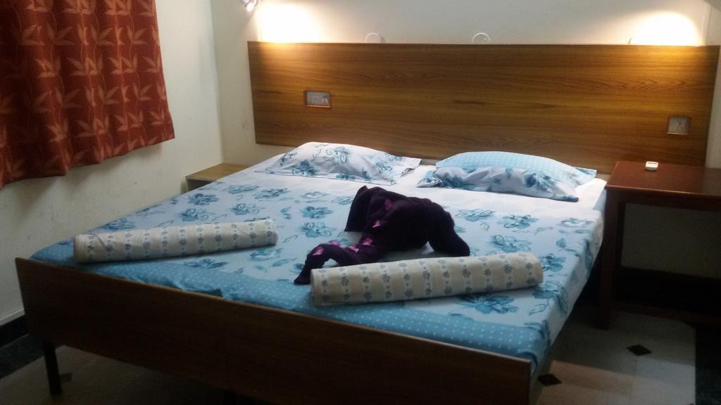 Hotel Sukhsadan 德拉敦 客房 照片