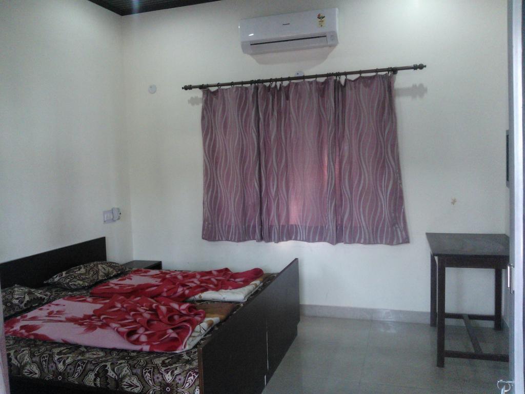 Hotel Sukhsadan 德拉敦 外观 照片